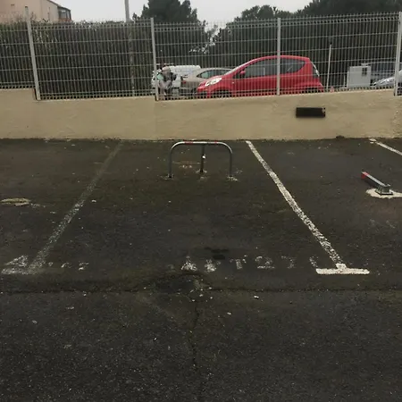 Apartment Equipe Place De Parking Centre Port *